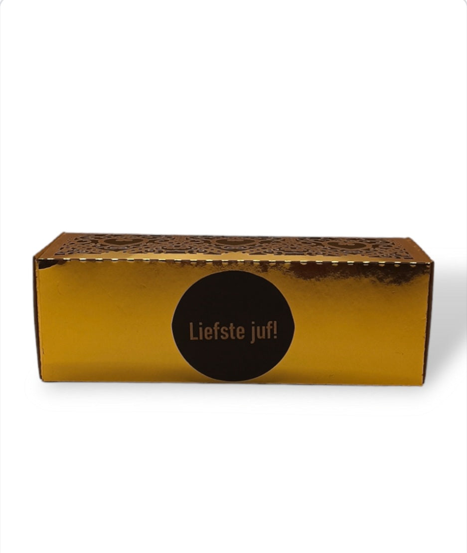 Luxe geschenkverpakking gevuld met 3 Ferrero Rocher chocolade